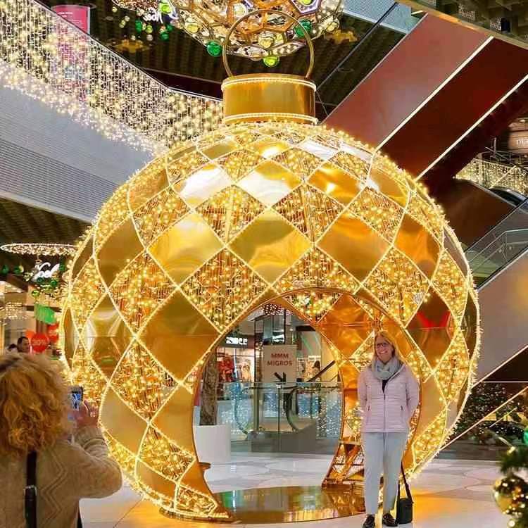 LED Luxury Giant Customized Ball Motif Light for outdoor commercial holiday decoration