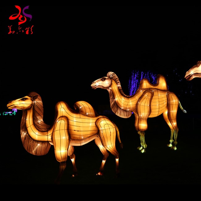 Outdoor Waterproof Decoration Large Lovely LED Silk Lanterns Chinese Silk Animal Lanterns