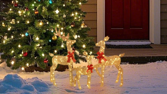 Christmas Display: Outdoor Reindeer Decorations to Add Charm to Your Yard