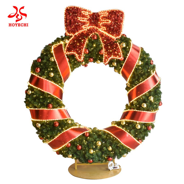 HOYECHI large waterproof Christmas wreath made of eco-friendly PVC for indoor and outdoor holiday decoration