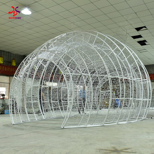 HOYECHI outdoor LED Christmas ball arch giant walk-through ornament arch customized for commercial Christmas and New Year events